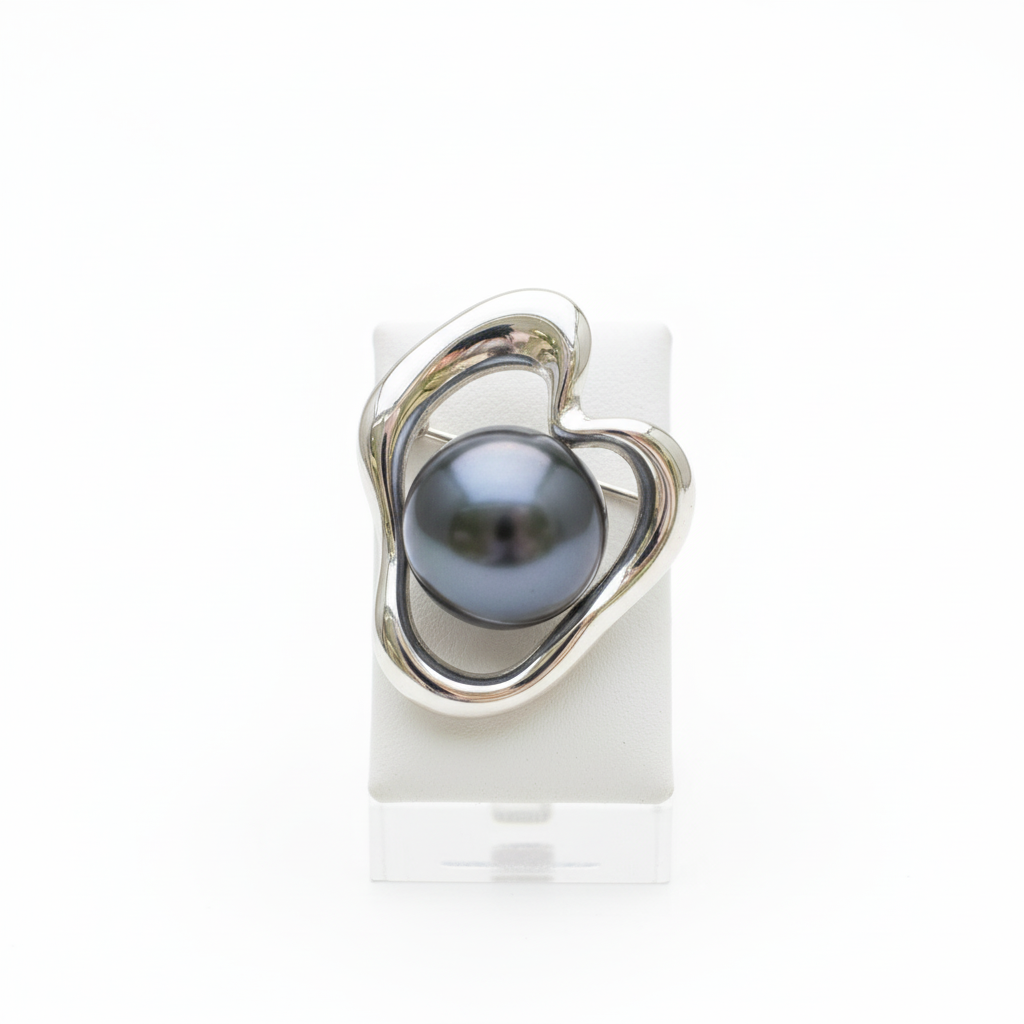 Modern Minimalist brooch